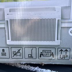GE In Window Air Conditioner 