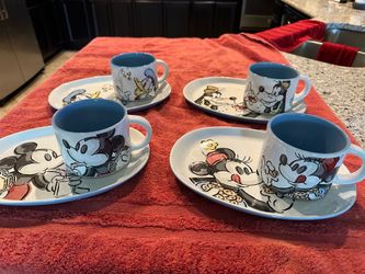 Disney Soup And Sandwich Plates