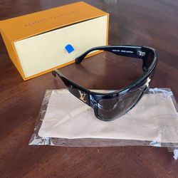 New - Sunglasses in gift box-designer