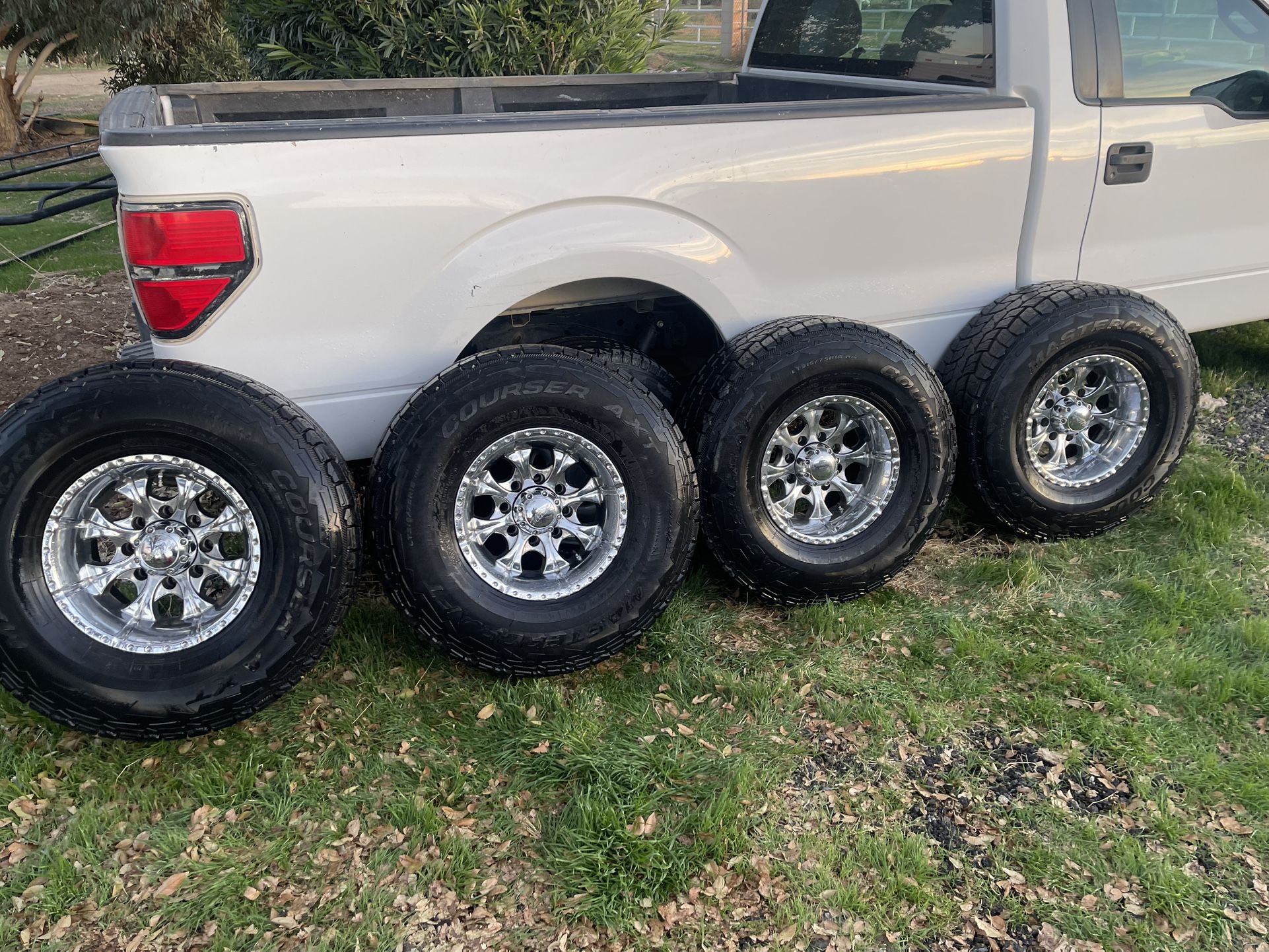 Set for Chevy 315/75R16