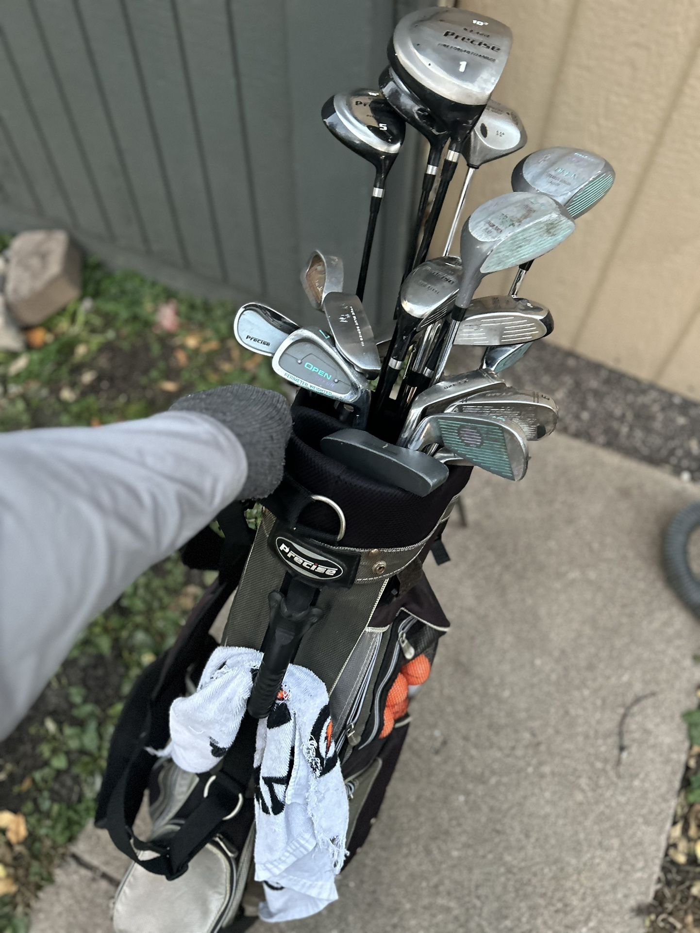 Precise Golf Bags & Clubs