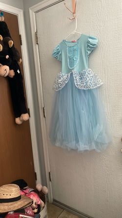 GIRLS  PRINCESSES DRESS SIZE SMALL 7/8