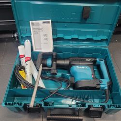 MAKITA 17 LB DEMOLITION HAMMER 