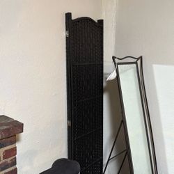 Foldable wall