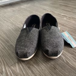 Black Metallic Toms