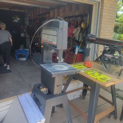 Band saw