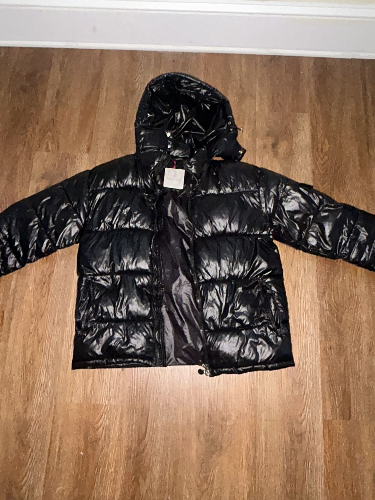 Moncler Fits Medium