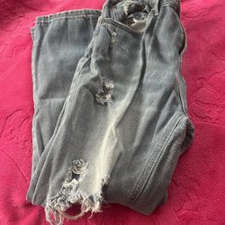 Size M Ripped Jeans