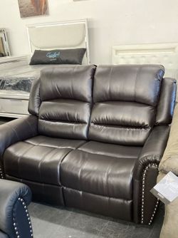 New Loveseat 2 Seater Dark Brown Or Black Recliners Was $999 Now $500 