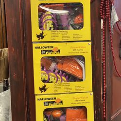 Halloween Party Supplies See Print On Box For Details 