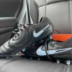Nike Tiempo Legend 10 Pro AG-Pro Soccer Cleats (Men’s Size 9)
