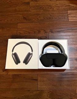 Apple AirPods Max Headphones Space Gray