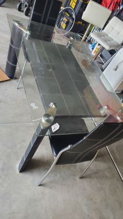 Free kitchen table