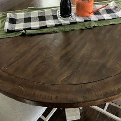 Table And Chairs 