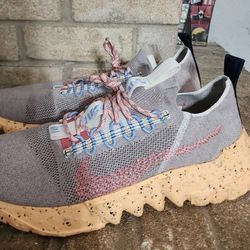 Nike Space Hippie O1 Melon Tint