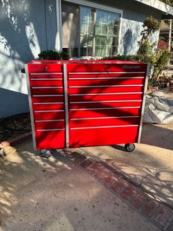 Snap on rollaway toolbox
