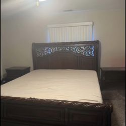 Must Go!! Give me your best price!! Liberty Furniture King Luxury Bedroom Set Solid Wood  $6K Retail