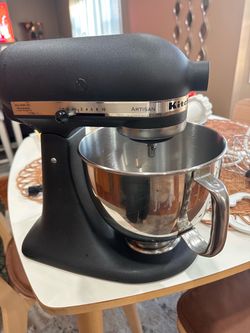 Baking mixer with extra attachment.