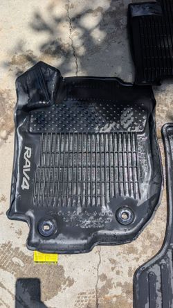 Rav4 - All Weather Floor Mats