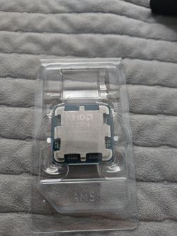 AMD RYZEN 9950X
