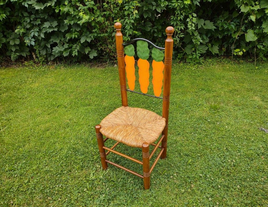 Vintage Folk Art Farmhouse Metal Fruit Design Dining With Rush Seat Chair