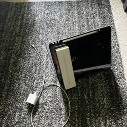 iPad Pro 12.9 4th Generation w/Cellular