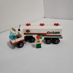 Lego 6594 Classic Town Gas Transit 100% Complete Set Vintage W Minifigure