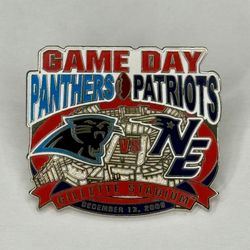 *SUPER RARE* GAME DAY PANTHERS VS PATRIOTS GILLETTE STADIUM 12/13/2009 PIN