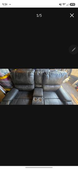 5 seat couches set with hold holders and charging stations recliner seats