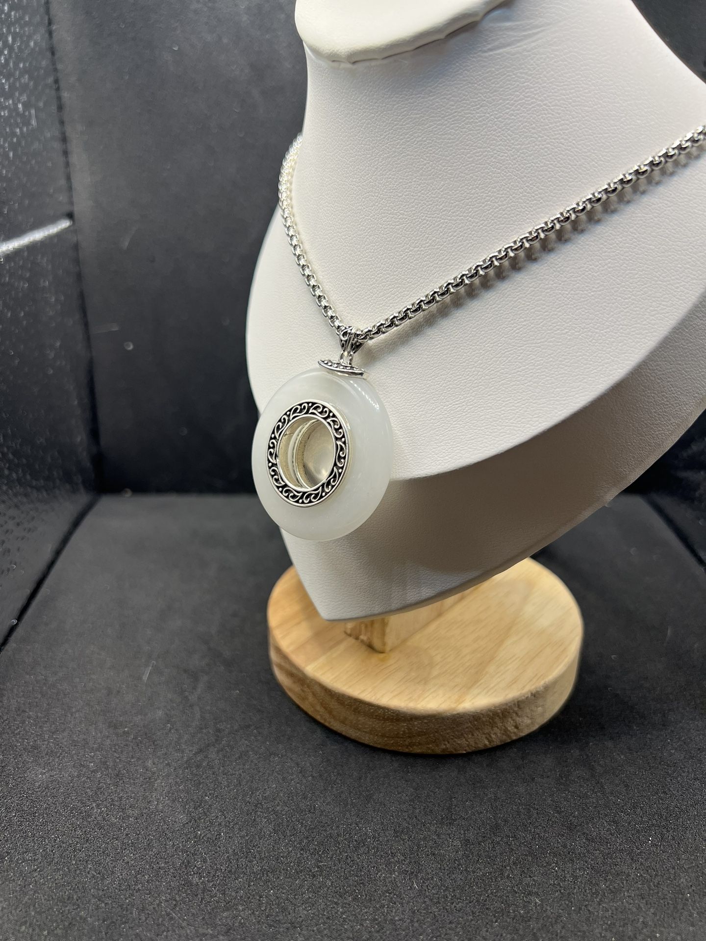 Big Round White Jade Silver Chain Necklace
