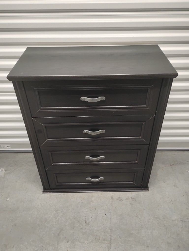 Dresser, Free Delivery 👍