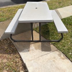 Lifetime Picnic Table