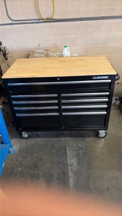 Husky tool box