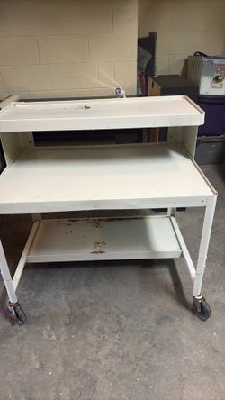 Rolling table or desk