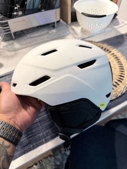 Smith MIPS Ski/Snowboard Helmet – Large – $50 OBO