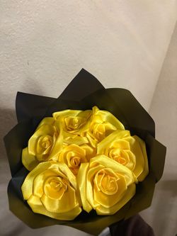 yellow roses for today!!! yellow national day