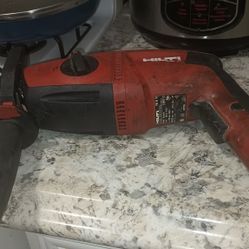 Hilti TE 2 120 Volts Drill