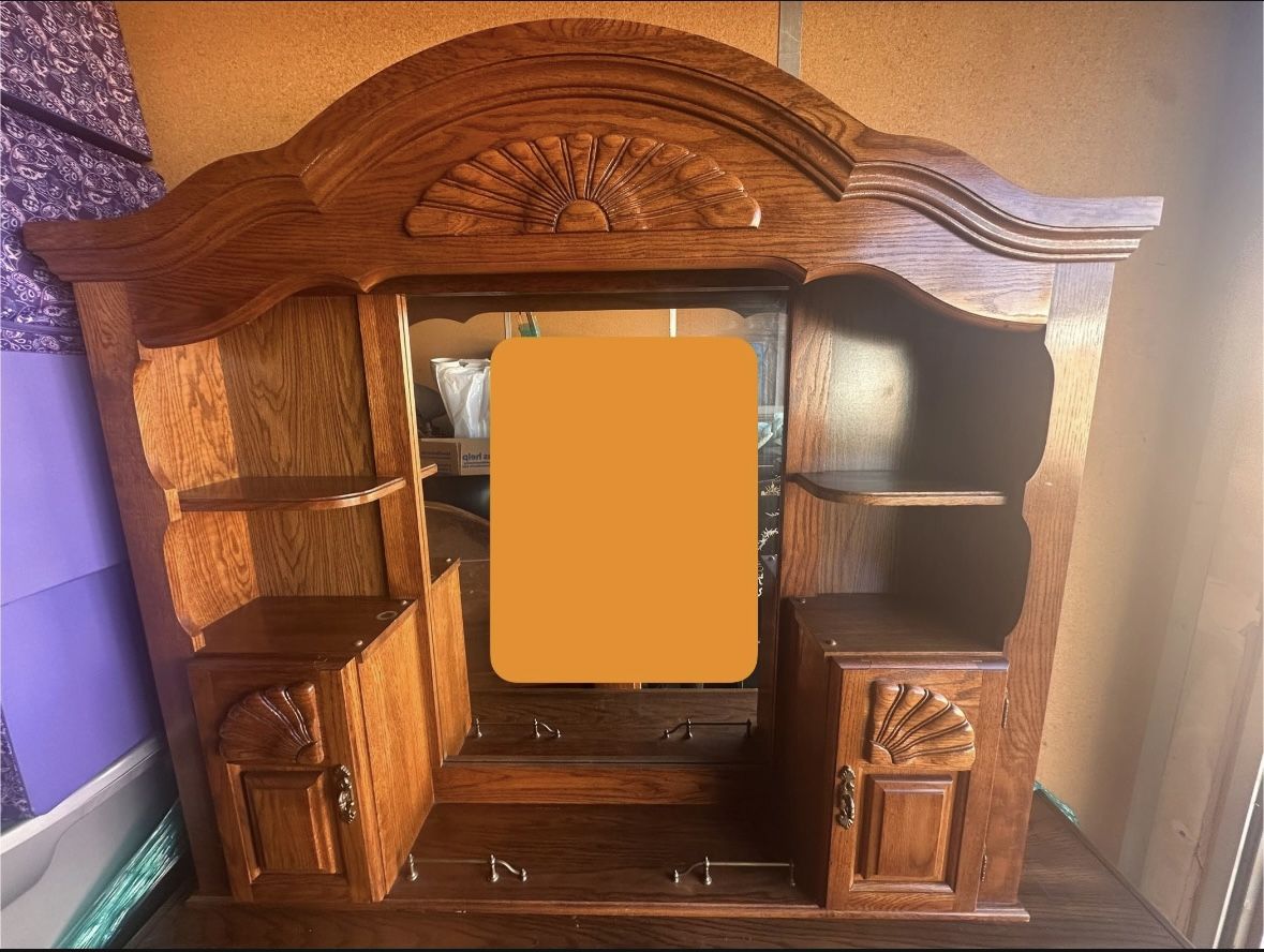 Free !!! Dresser Mirror And Storage 