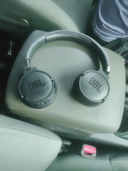 JBL Tune 500BT Headphones