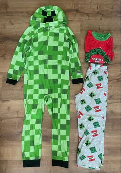 Size 10/12 Minecraft Pajamas