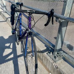 Cannondale R500 Road Bike - 56 cm