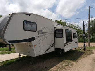 Rv 5th wheel