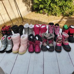 Girls Snow Boots Youth Size 12 (See Description)