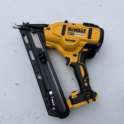📌DEWALT 20V MAX XR Lithium-Ion Cordless 15-Gauge Angled Finish Nailer (Tool Only)👉PRECIO FIRME👉$225