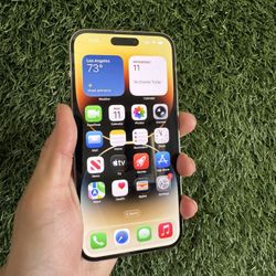 iPhone 14 Pro Max Gold