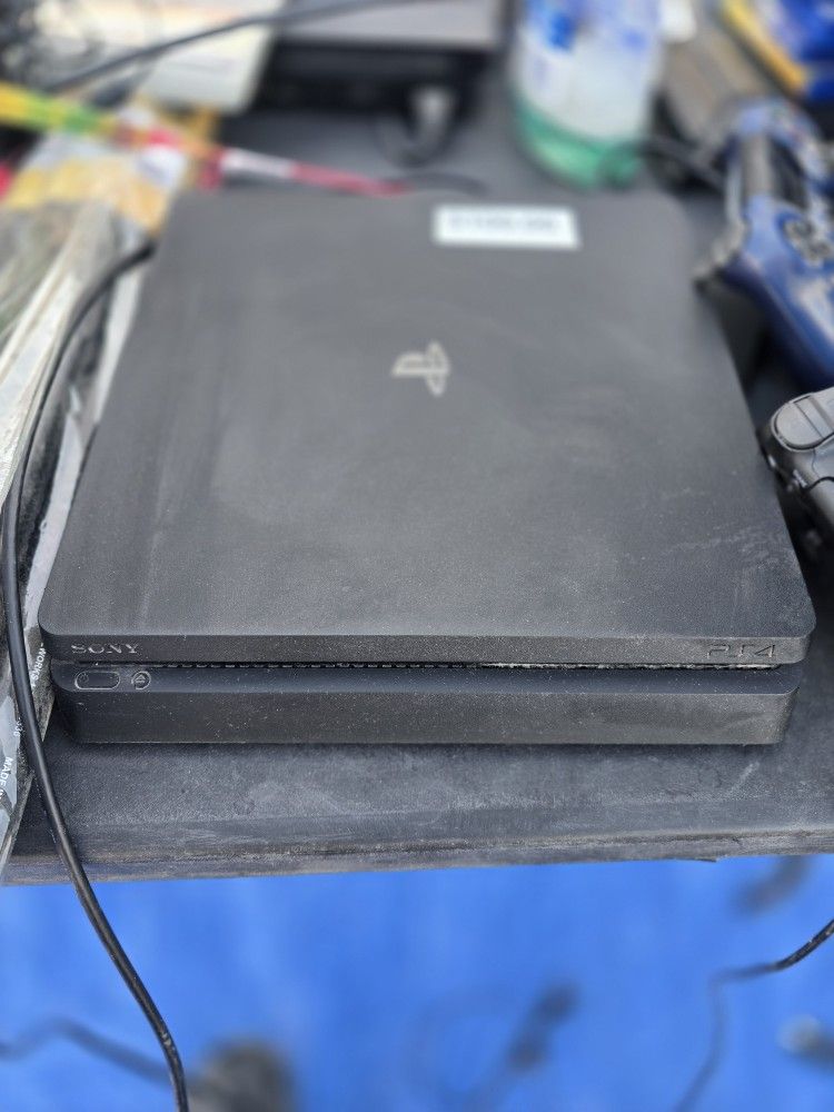 PS4
