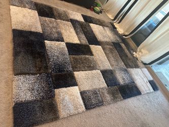 RUG: Dark Blue 8x10 Rug - Like new