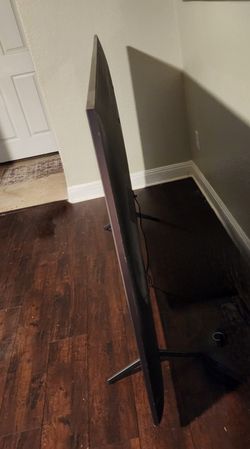82" Samsung TV