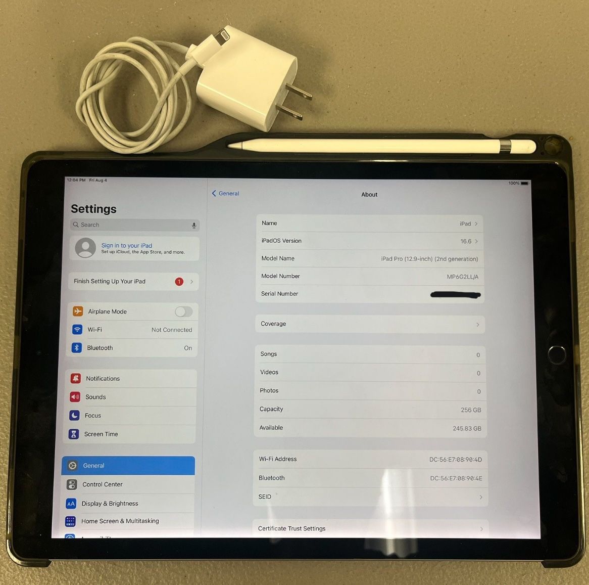  PRISTINE CONDITION IPAD PRO 2nd GEN