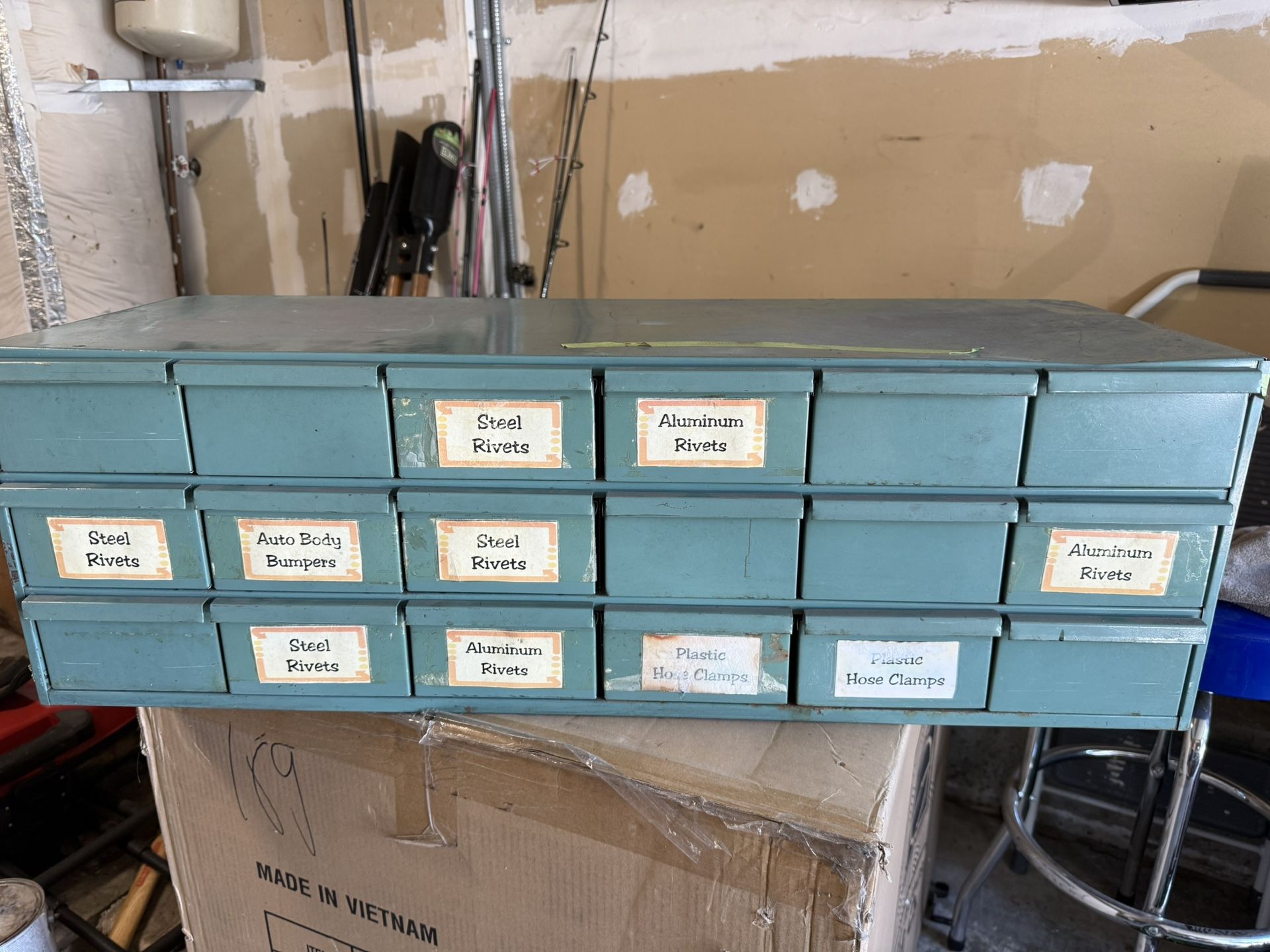 Bolt Bin
